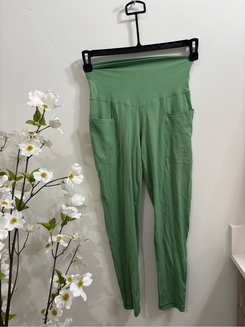 Aerie High-Rise 7/8 Green Leggings